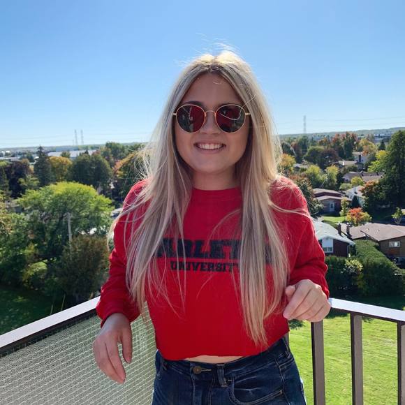 Meet your Posher, Emma - Picture 1 of 1